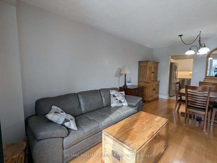 Photo 7 at 155 Markland Crescent, Nepean (Barrhaven East), Ottawa