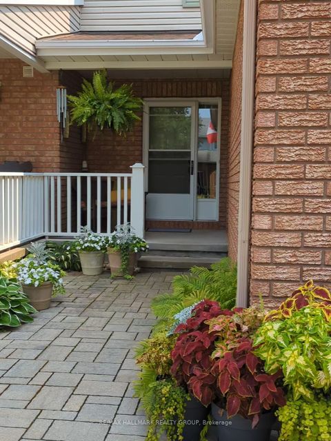 Photo 1 at 155 Markland Crescent, Nepean (Barrhaven East), Ottawa