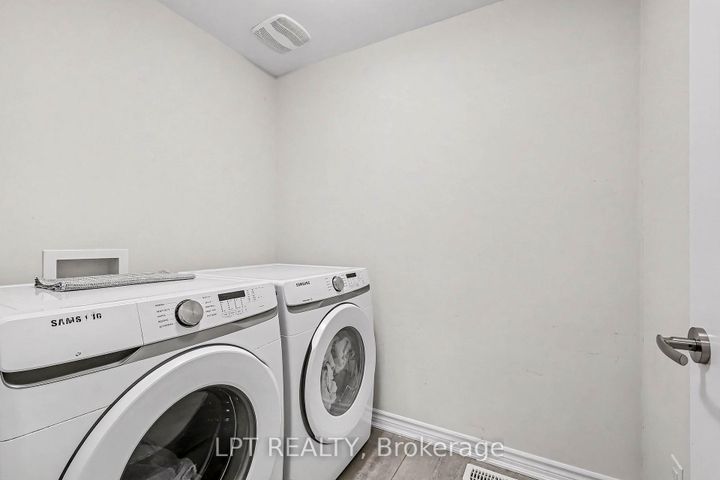 Photo 13 at 730 Perseus Avenue, Nepean (Half Moon Bay), Ottawa