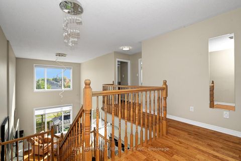 Photo 19 at 139 Baroness Drive, Nepean (Barrhaven East), Ottawa