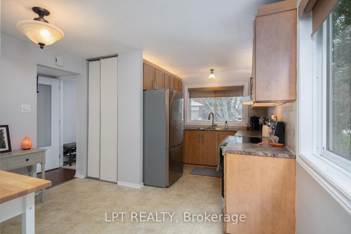 Photo 6 at 7 Fable Street, Nepean (Pheasant Run), Ottawa