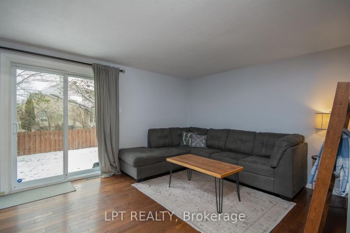 Photo 12 at 7 Fable Street, Nepean (Pheasant Run), Ottawa