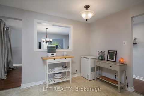 Photo 8 at 7 Fable Street, Nepean (Pheasant Run), Ottawa