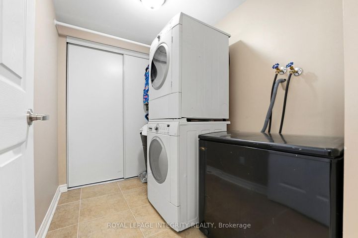 Photo 10 at 2720 Grand Canal Street, Nepean (Half Moon Bay), Ottawa