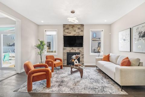 Photo 10 at 335 Soldats Riendeau Street, Nepean (Half Moon Bay), Ottawa