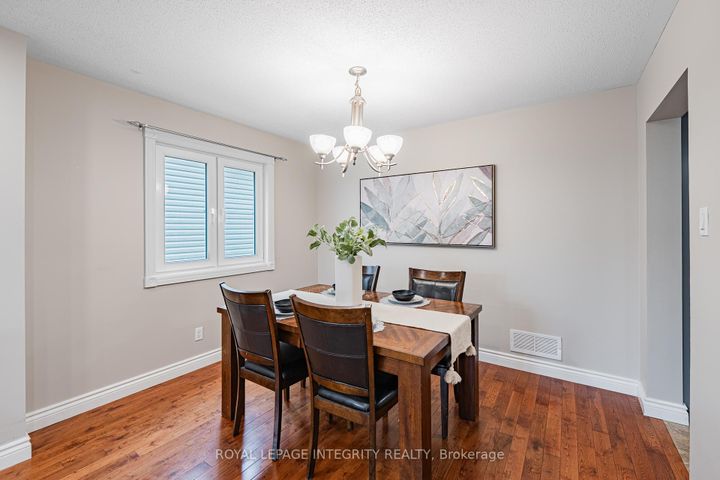 Photo 6 at 21 QUEENSBURY Drive, Nepean (Longfields), Ottawa