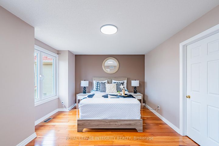 Photo 19 at 21 QUEENSBURY Drive, Nepean (Longfields), Ottawa