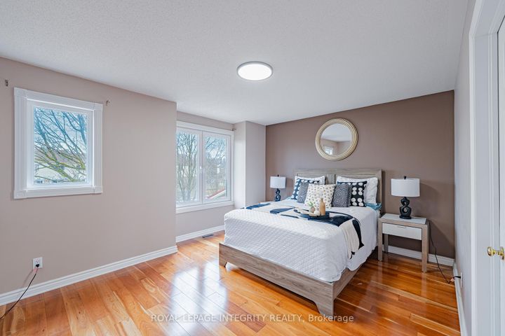 Photo 20 at 21 QUEENSBURY Drive, Nepean (Longfields), Ottawa