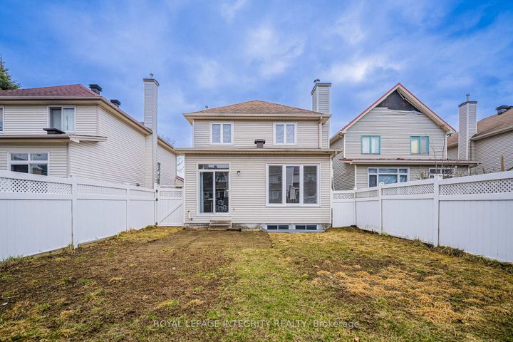 Photo 35 at 21 QUEENSBURY Drive, Nepean (Longfields), Ottawa