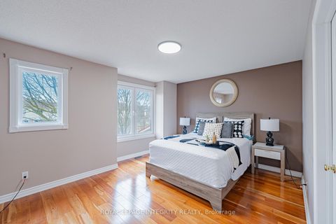 Photo 20 at 21 QUEENSBURY Drive, Nepean (Longfields), Ottawa