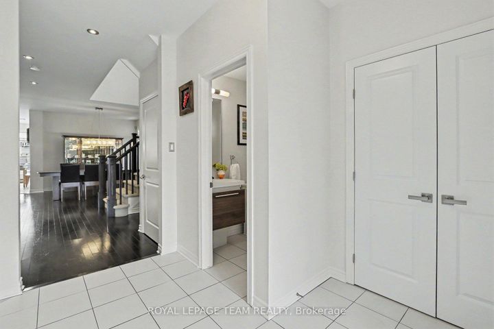 Photo 4 at 175 Brambling Way, Nepean (Half Moon Bay), Ottawa