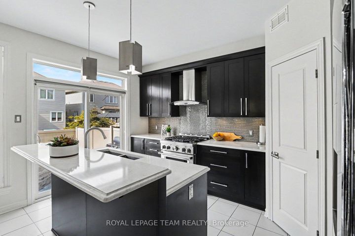 Photo 10 at 175 Brambling Way, Nepean (Half Moon Bay), Ottawa