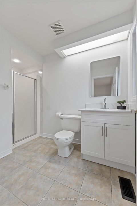 Photo 5 at 17 Locheland Crescent, Nepean (Barrhaven East), Ottawa