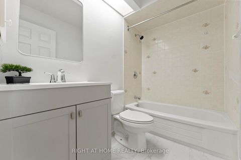 Photo 8 at 17 Locheland Crescent, Nepean (Barrhaven East), Ottawa