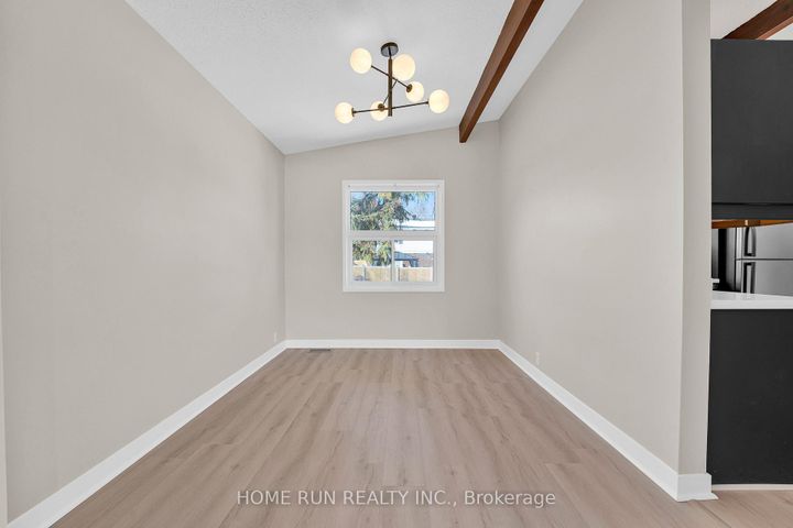 Photo 15 at 1259 Meadowlands Drive E, Nepean (City View/Skyline/Fisher Heights/Parkwood Hills), Ottawa