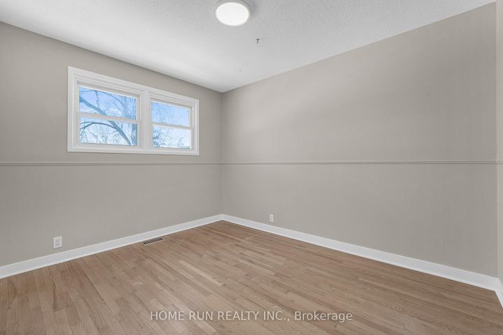 Photo 31 at 1259 Meadowlands Drive E, Nepean (City View/Skyline/Fisher Heights/Parkwood Hills), Ottawa