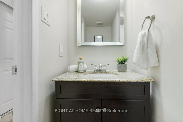 Photo 19 at 57 Chester Crescent, Nepean (On the Green), Ottawa