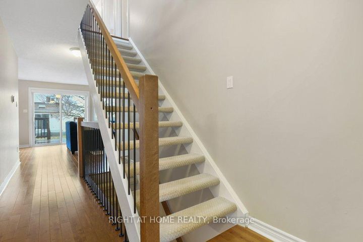 Photo 20 at 57 Chester Crescent, Nepean (On the Green), Ottawa