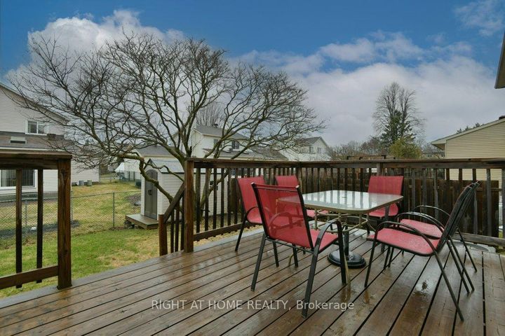 Photo 33 at 57 Chester Crescent, Nepean (On the Green), Ottawa