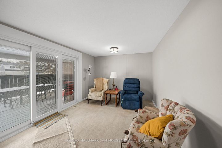 Photo 10 at 46 Seymour Avenue, Nepean (Borden Farm/Stewart Farm/Carleton Heights/Parkwood Hills), Ottawa