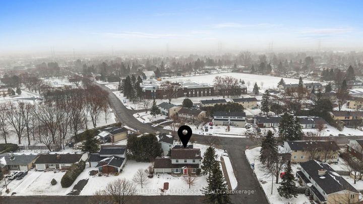 Photo 38 at 46 Seymour Avenue, Nepean (Borden Farm/Stewart Farm/Carleton Heights/Parkwood Hills), Ottawa