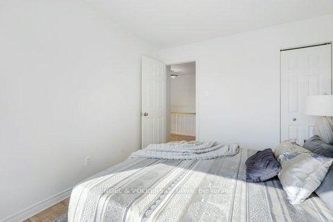 Photo 26 at 216 - 12 Corkstown Road, Nepean (Lakeview Park), Ottawa