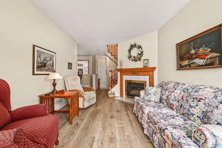 Photo 2 at 214 Windhurst Drive, Nepean (Barrhaven East), Ottawa