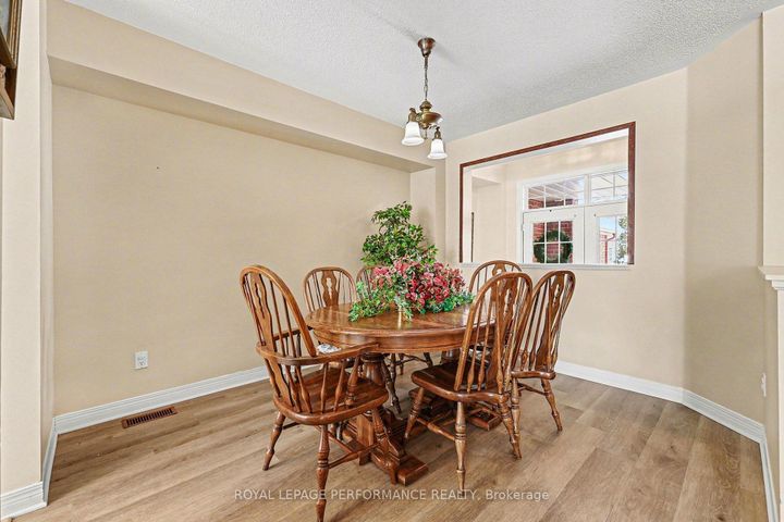 Photo 8 at 214 Windhurst Drive, Nepean (Barrhaven East), Ottawa