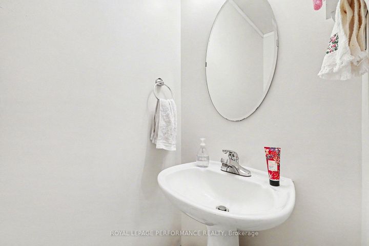 Photo 16 at 214 Windhurst Drive, Nepean (Barrhaven East), Ottawa