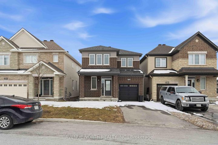 Photo 2 at 2082 Caltra Crescent, Nepean (Half Moon Bay), Ottawa