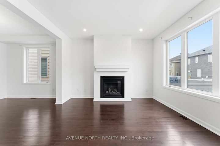 Photo 13 at 2082 Caltra Crescent, Nepean (Half Moon Bay), Ottawa