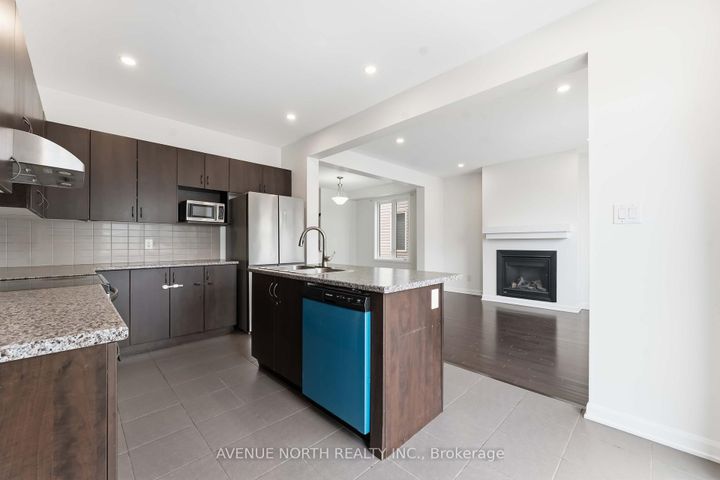 Photo 14 at 2082 Caltra Crescent, Nepean (Half Moon Bay), Ottawa
