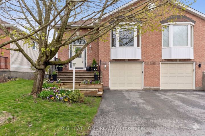 Photo 1 at 35 MONTANA Way, Nepean (Longfields), Ottawa