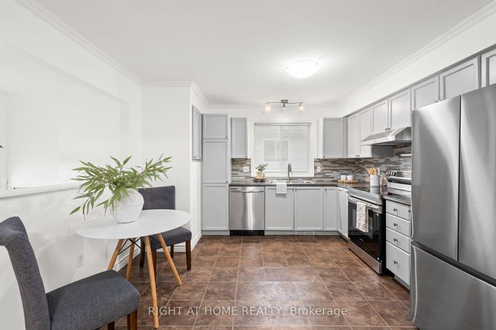 Photo 12 at 35 MONTANA Way, Nepean (Longfields), Ottawa