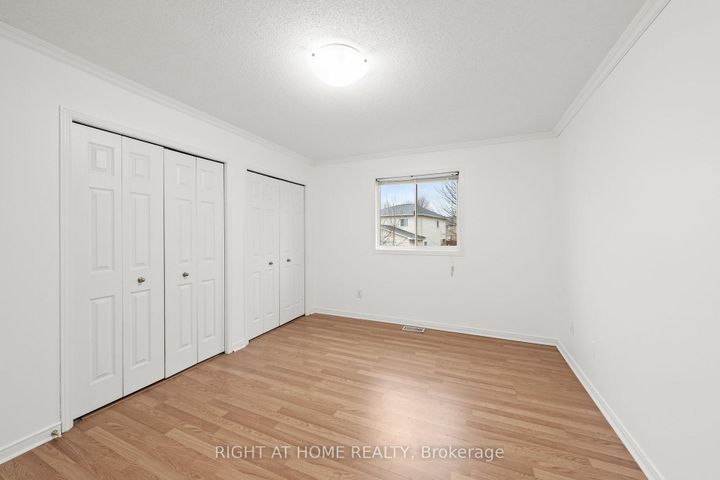 Photo 17 at 35 MONTANA Way, Nepean (Longfields), Ottawa