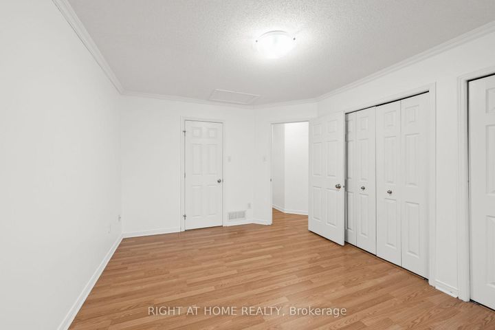 Photo 18 at 35 MONTANA Way, Nepean (Longfields), Ottawa