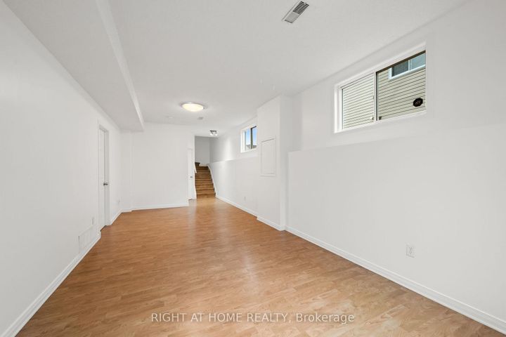 Photo 30 at 35 MONTANA Way, Nepean (Longfields), Ottawa