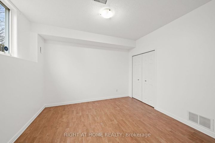 Photo 33 at 35 MONTANA Way, Nepean (Longfields), Ottawa