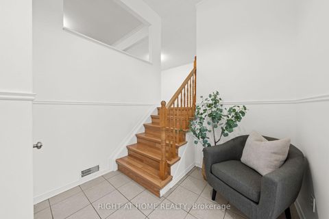 Photo 5 at 35 MONTANA Way, Nepean (Longfields), Ottawa