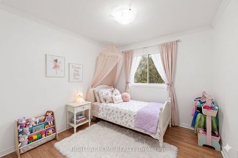 Photo 21 at 35 MONTANA Way, Nepean (Longfields), Ottawa