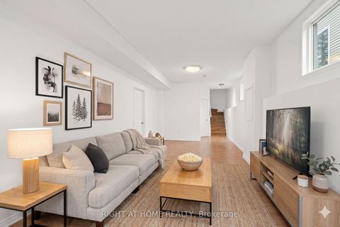 Photo 29 at 35 MONTANA Way, Nepean (Longfields), Ottawa