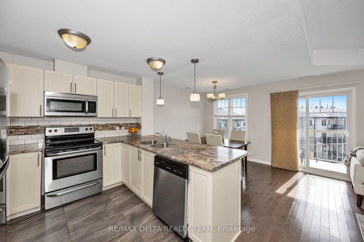 Photo 4 at 7 - 486 Via Verona Avenue, Nepean (Longfields), Ottawa