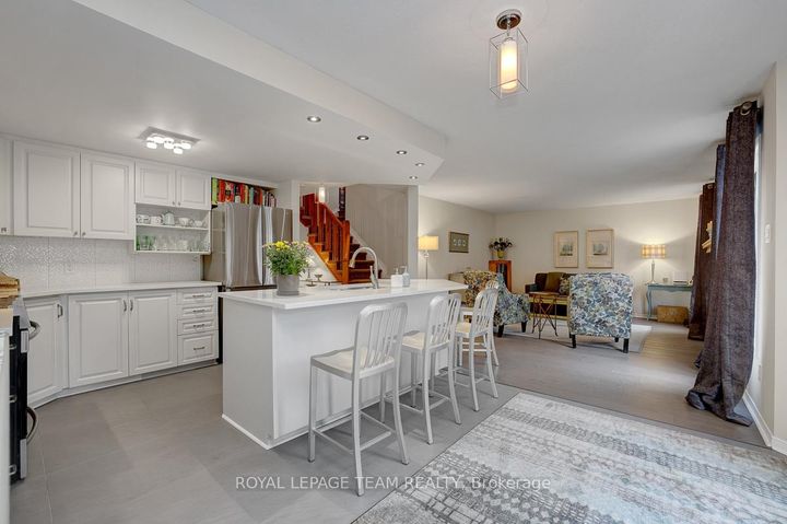 Photo 13 at 191 Cresthaven Drive, Nepean (Barrhaven East), Ottawa