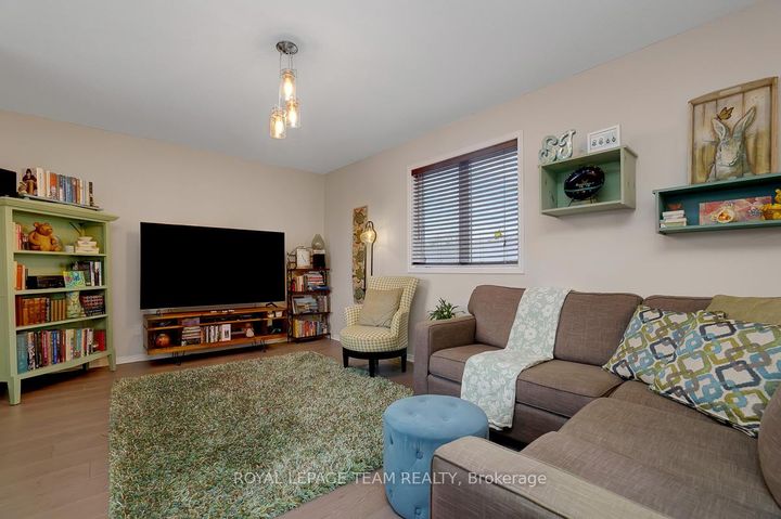 Photo 16 at 191 Cresthaven Drive, Nepean (Barrhaven East), Ottawa