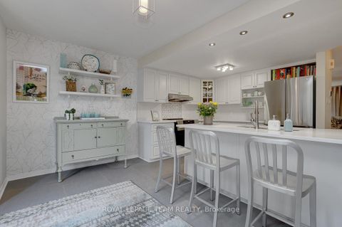 Photo 12 at 191 Cresthaven Drive, Nepean (Barrhaven East), Ottawa