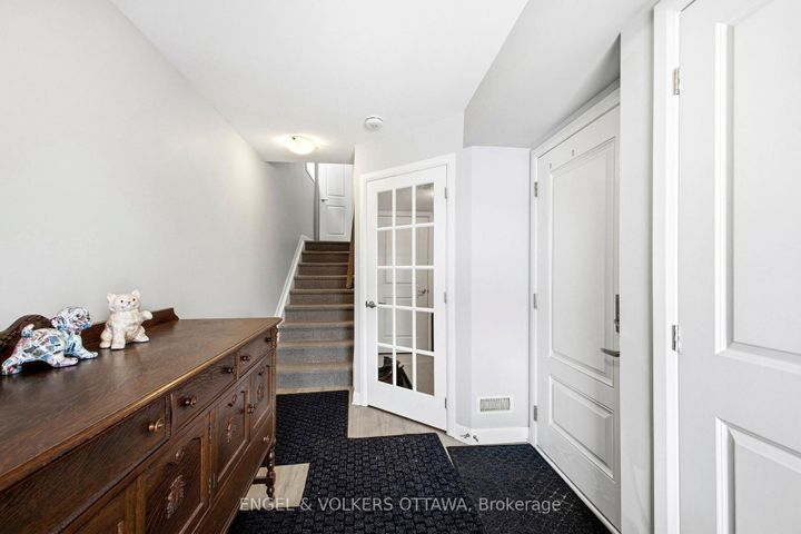 Photo 5 at 219 Liebe Terrace, Nepean (Heritage Park), Ottawa