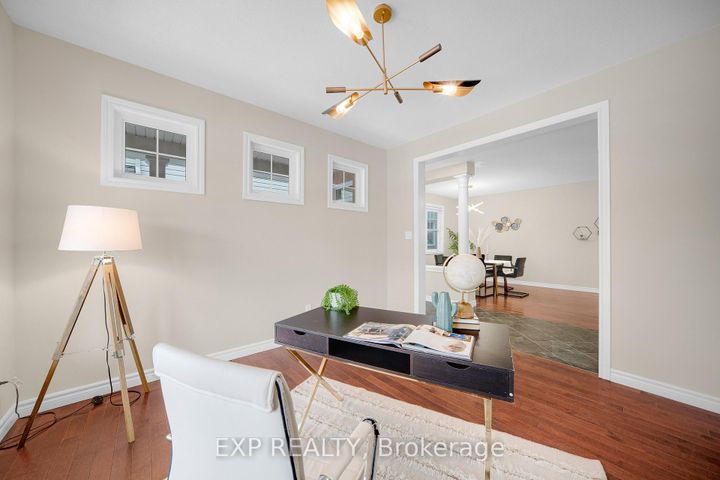 Photo 7 at 2522 Stone Cove Crescent, Nepean (Half Moon Bay), Ottawa