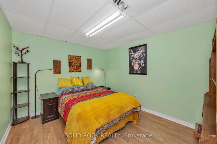 Photo 21 at 2 Newborough Crescent, Nepean (Barrhaven East), Ottawa