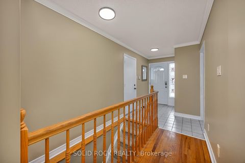 Photo 3 at 2 Newborough Crescent, Nepean (Barrhaven East), Ottawa