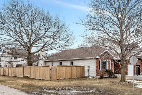 Photo 24 at 2 Newborough Crescent, Nepean (Barrhaven East), Ottawa